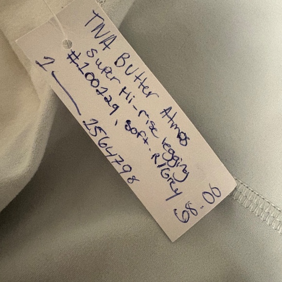 TNA Butter™ Atmos Super Hi-Rise Leggings – Size S (Brand New!) - Picture 4 of 4